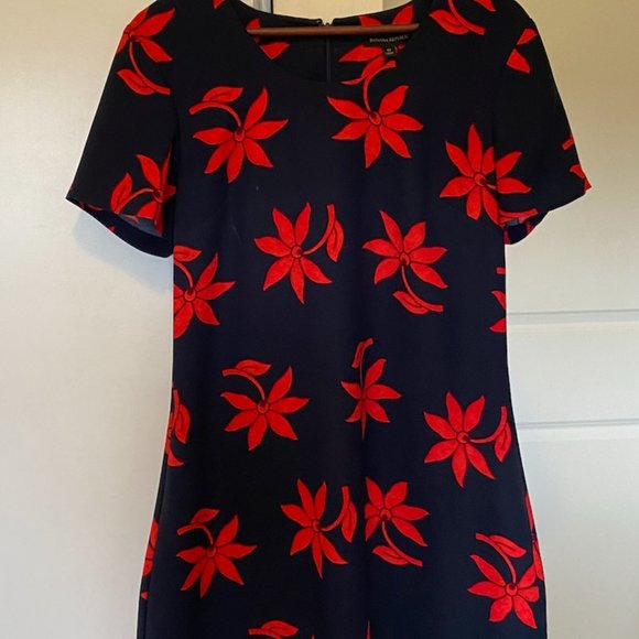 Floral Red Dress - Picture 2 of 3